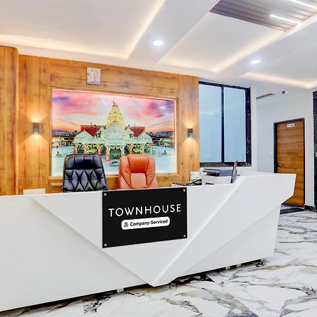 Super Townhouse Ambaji Formerly Hotel Kardhar Inn Luaran gambar