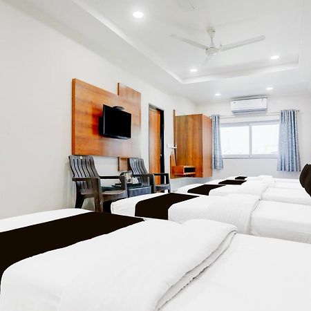 Super Townhouse Ambaji Formerly Hotel Kardhar Inn Luaran gambar