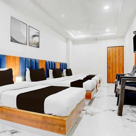 Super Townhouse Ambaji Formerly Hotel Kardhar Inn Luaran gambar