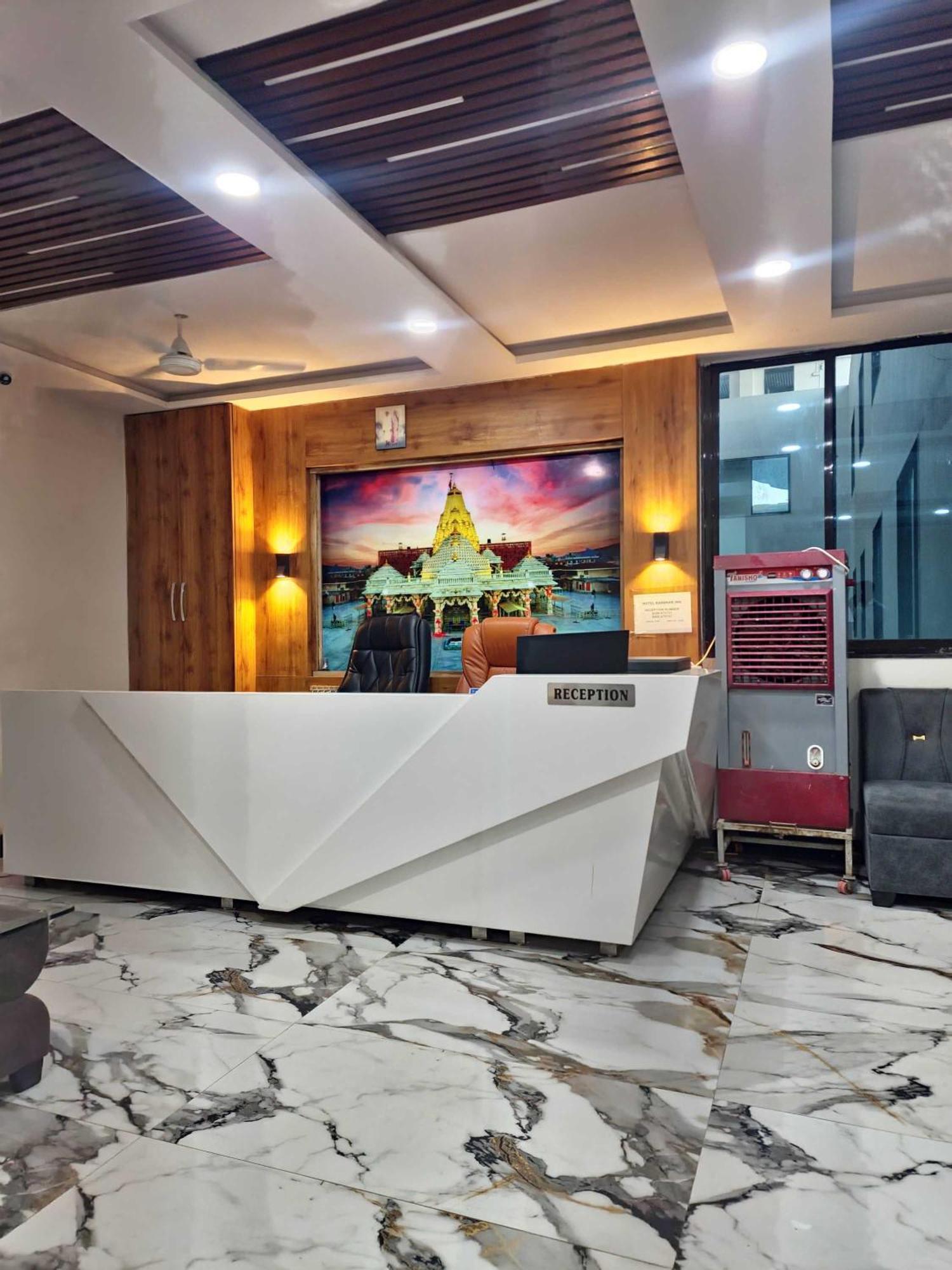 Super Townhouse Ambaji Formerly Hotel Kardhar Inn Luaran gambar