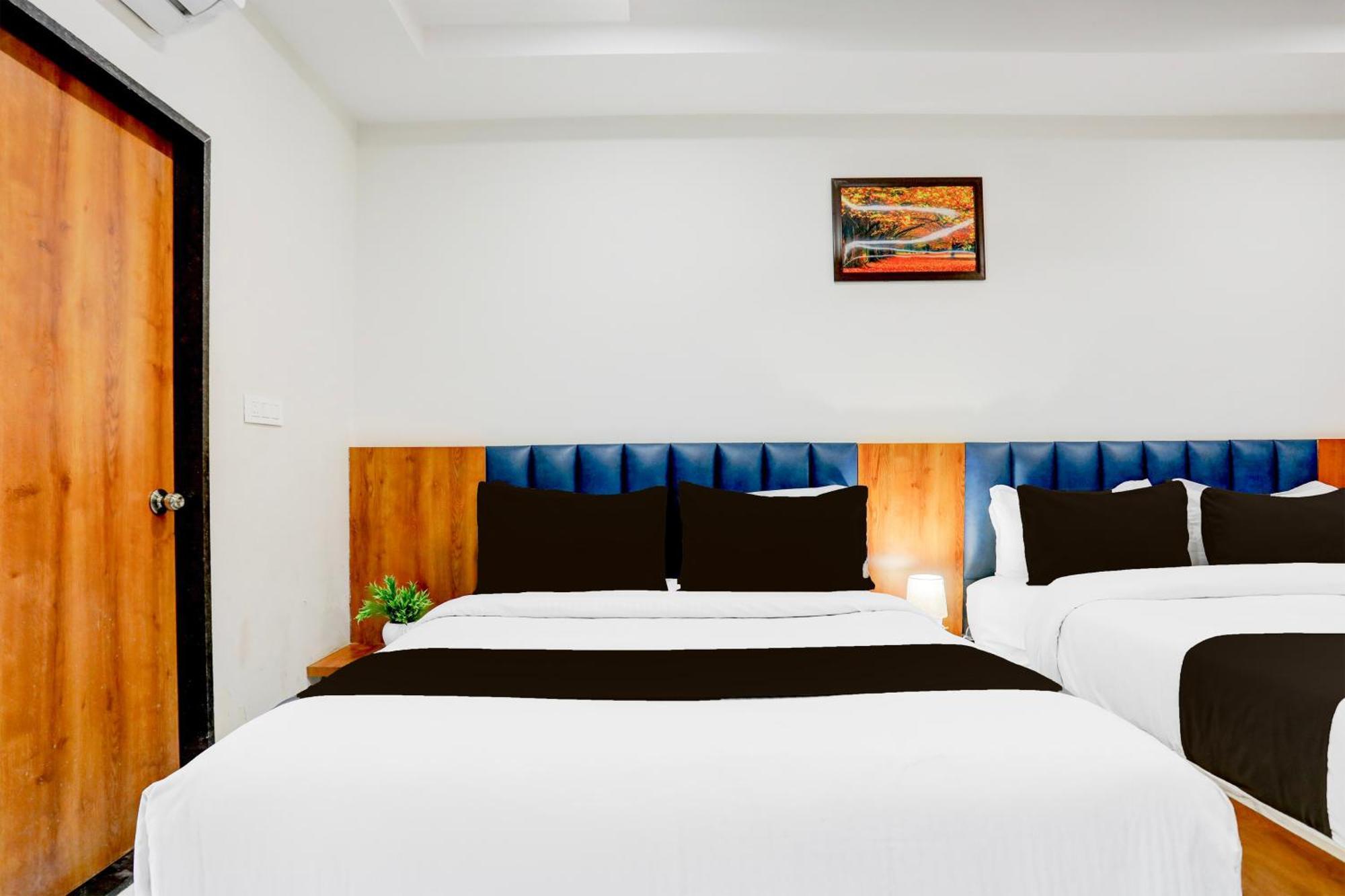 Super Townhouse Ambaji Formerly Hotel Kardhar Inn Luaran gambar