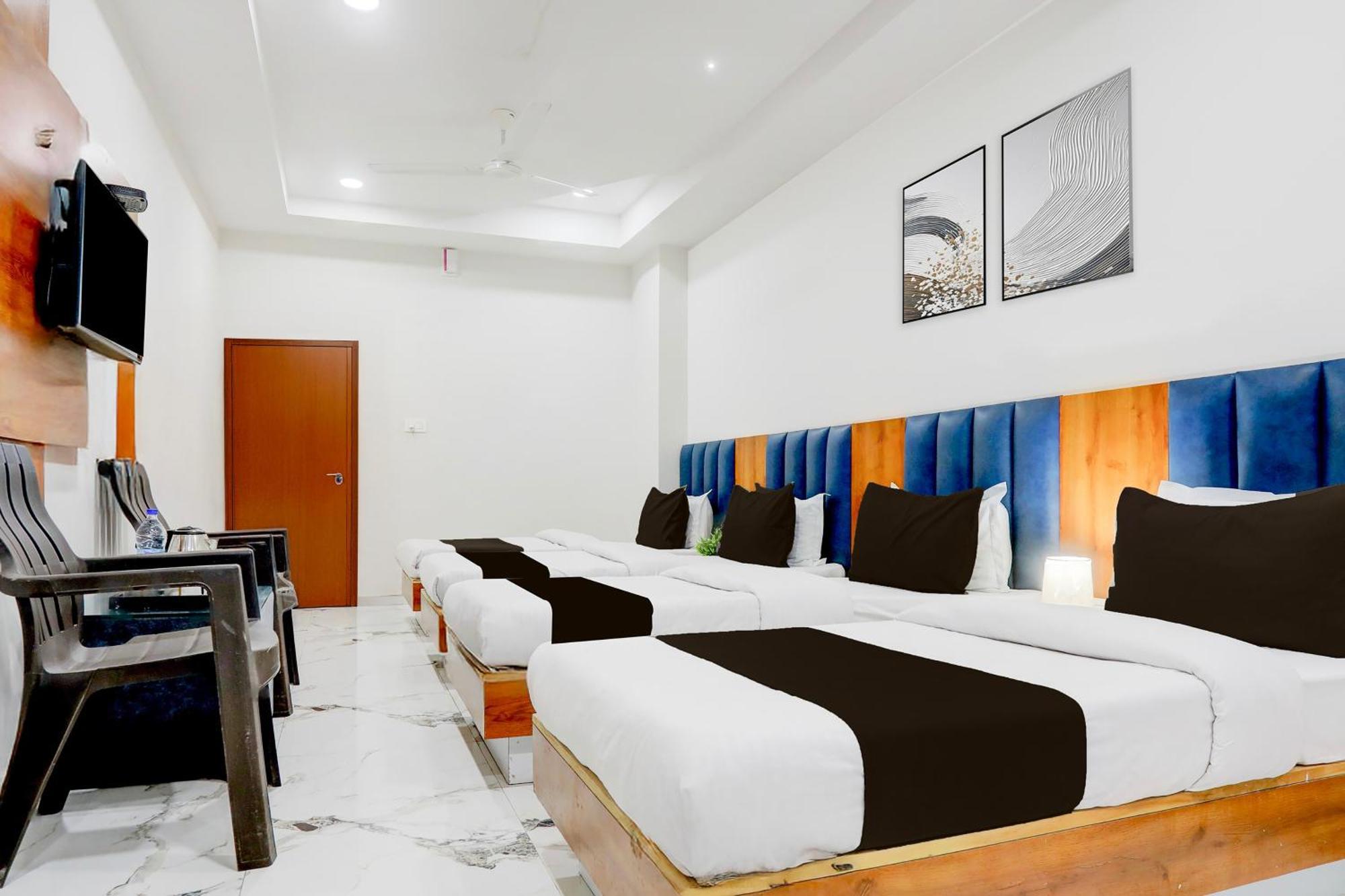 Super Townhouse Ambaji Formerly Hotel Kardhar Inn Luaran gambar